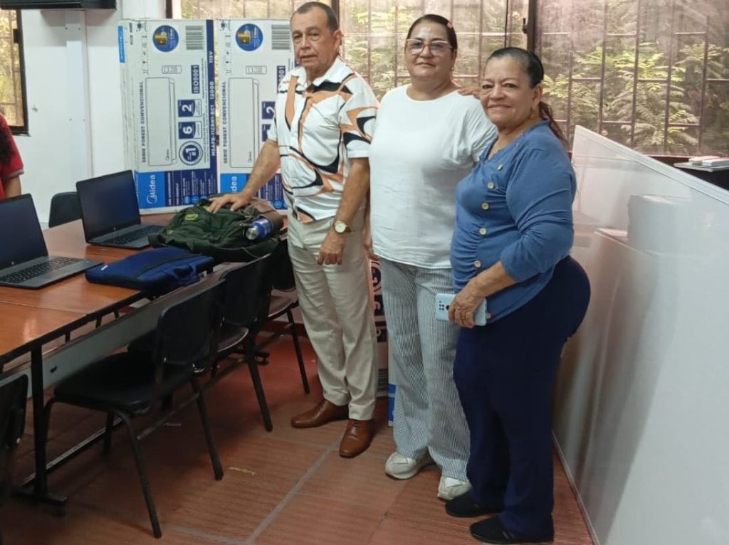 Dotación Deportiva y Tecnológica